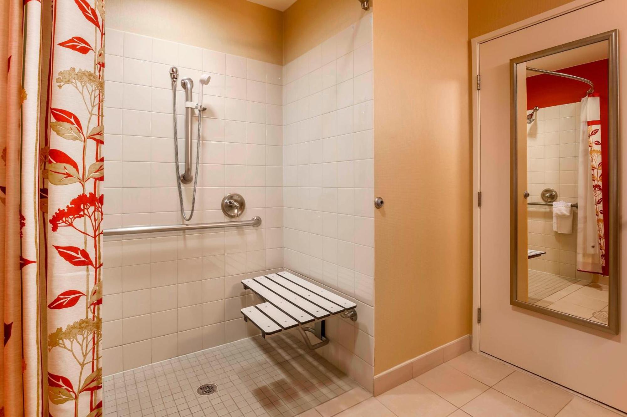 Hotel Courtyard By Marriott Potomac Mills Woodbridge Exterior foto