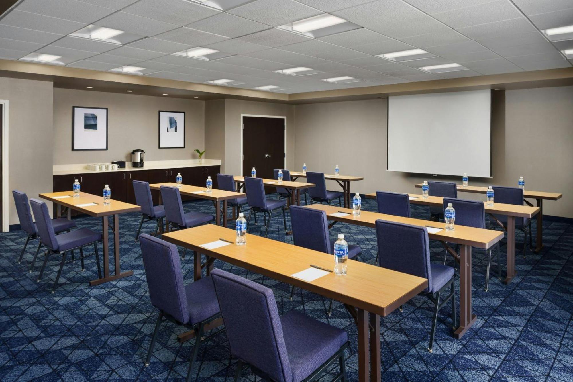 Hotel Courtyard By Marriott Potomac Mills Woodbridge Exterior foto